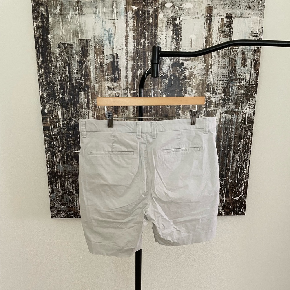 H&M Shorts - Picture 2 of 3